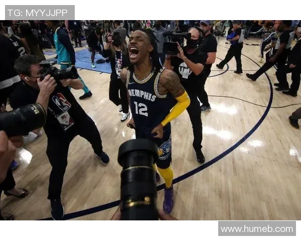 恒大与香港东方激战正酣比赛结果引发球迷热议与期待